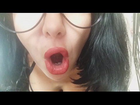 ❤️ Sthandwa, umama wakho ongamzali akakuvumeli ukuthi uye esikoleni namuhla... Ngikudinga kakhulu... Ividiyo yocansi ku-porn zu.extratorrents.top ❌️❤